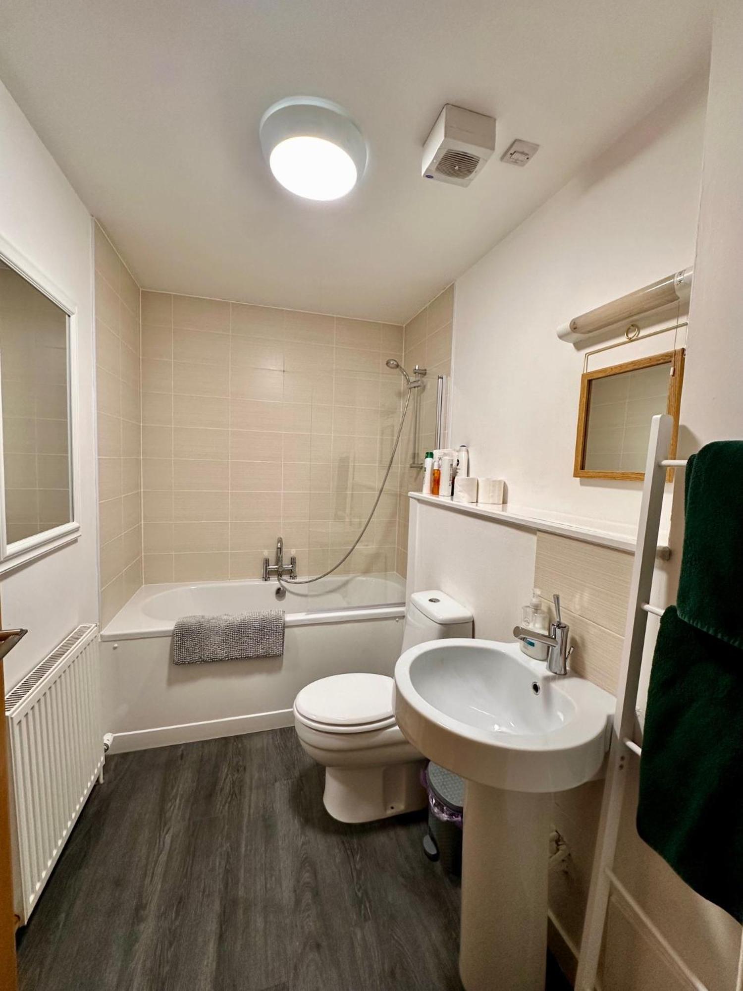 Centre Next To Bus And Train Station * Inverness